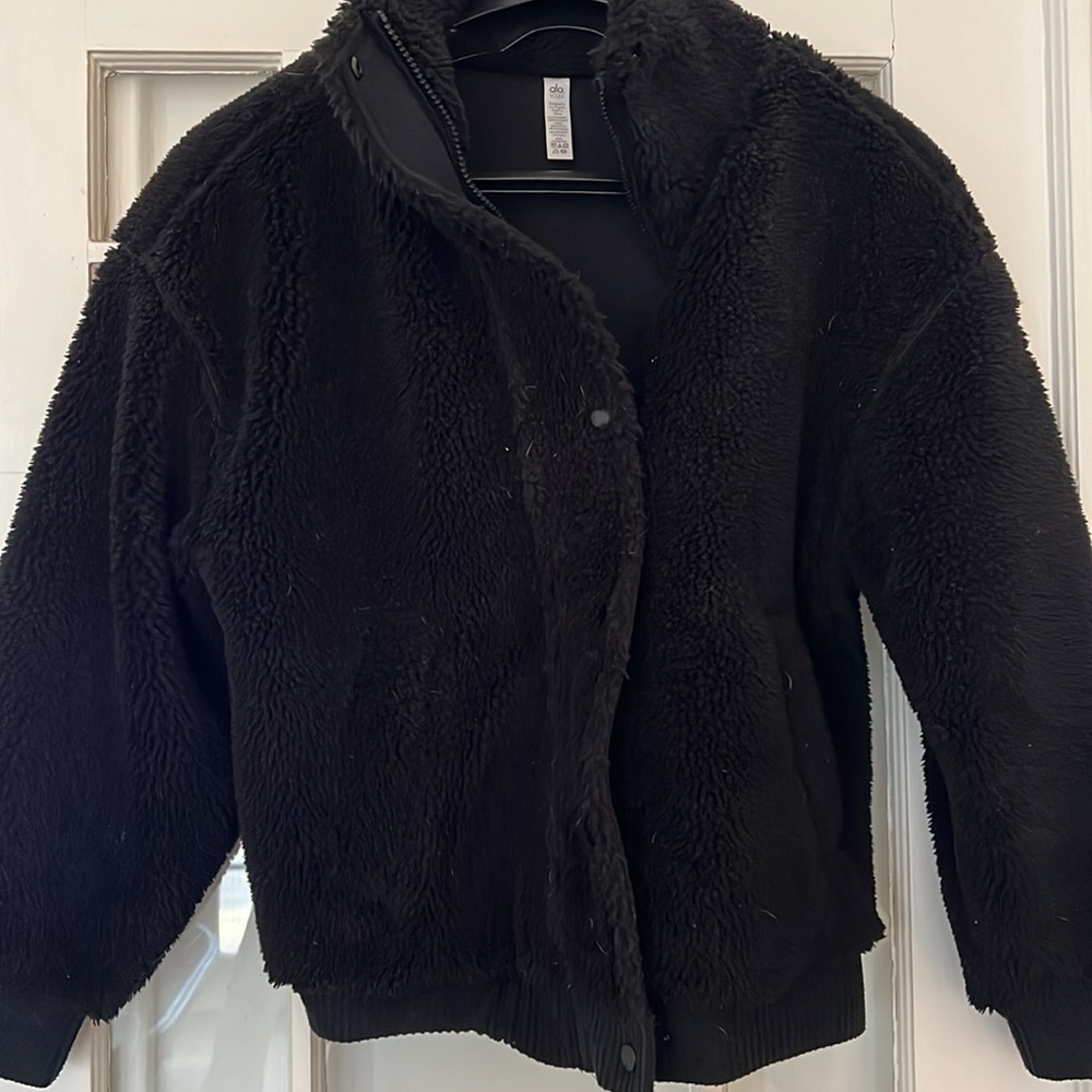 ALO black sherpa jacket - Picture 2 of 7